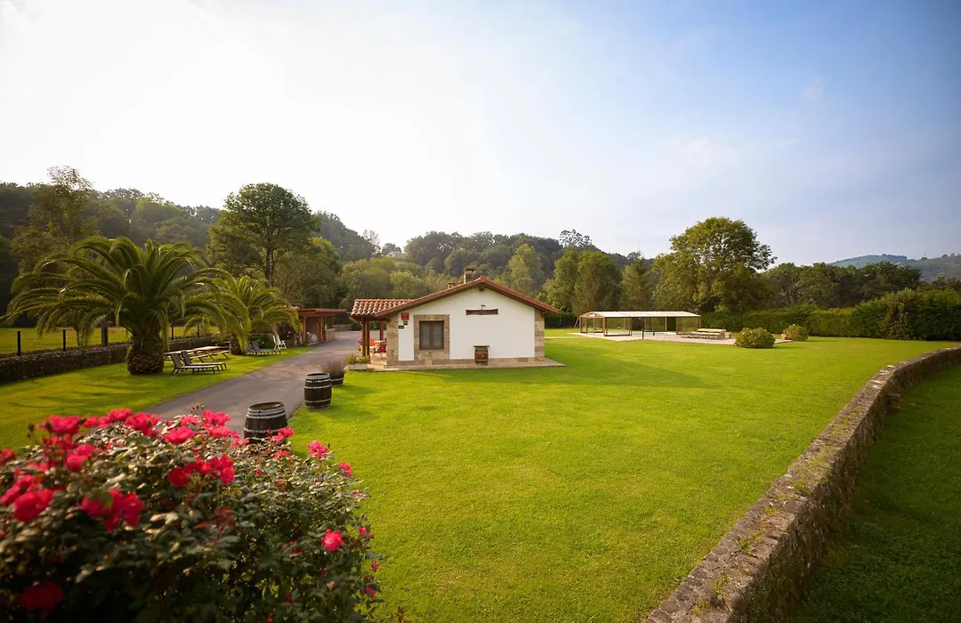 Casa Rural El Puentuco Suite Luxury Famous, Próximo a el Parque de Cabarceno-1